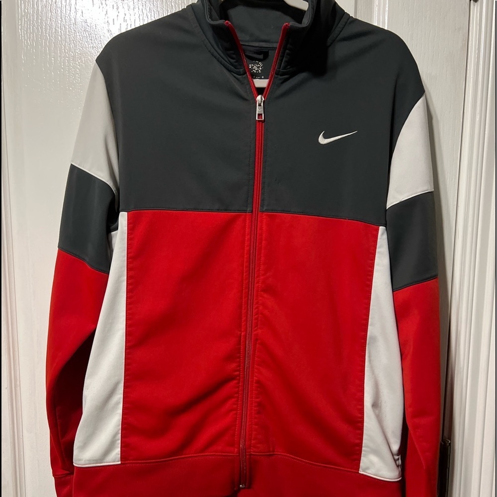Vintage Mens Nike jacket Size Large Pockets Zipper Red white Blue Excellent